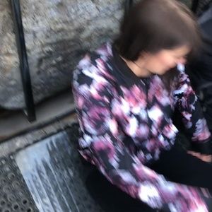 Meet your Posher, Crystal